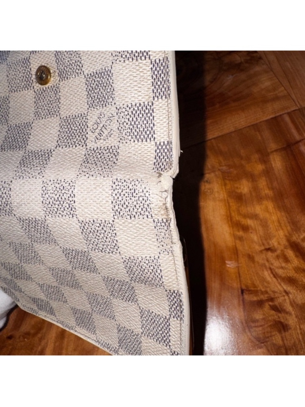 Louis Vuitton
Louis Vuitton French Purse wallet damier From the 2007 Collection - Picture 10 of 15